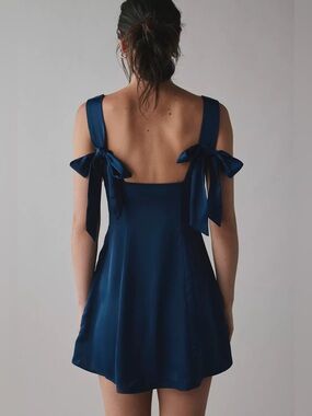 URBAN OUTFITTERS Satin Mini Dress